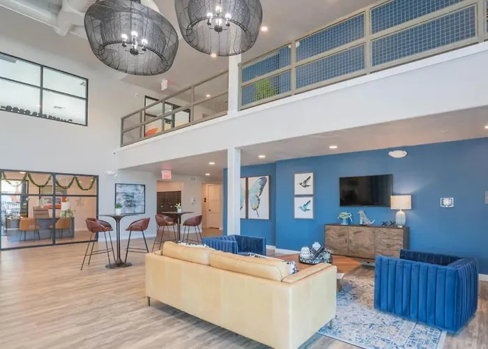 Spacious 1bd - Balcony, Pool, Gym, W-d - Sleeps 4 Apartment *